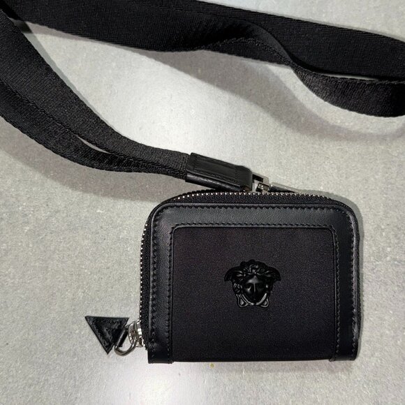 AUTHENTIC MENS WOMENS VERSACE LEATHER NYLON MEDUSA ZIP AROUND LANYARD WALLET - Picture 2 of 9